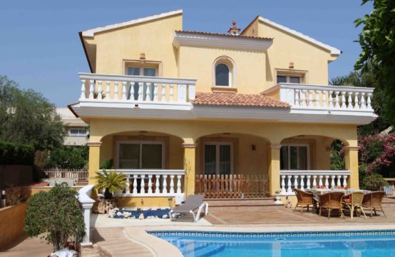GROSSRÄUMIGE VILLA IN PALMANOVA  | Ref.: 12061