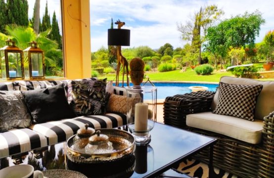 Schöne Villa direkt am Golfplatz mit 1000m2 Grundstück und Privatem Pool in Santa Ponsa | Ref.: 12973