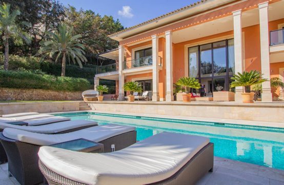 LUXERIÖSE VILLA IN SON VIDA | Ref.: 12013