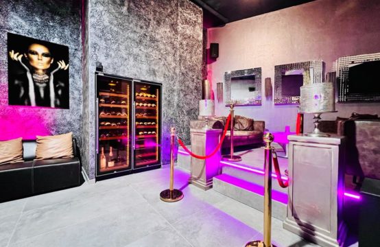 Nachtclub in exklusiver Gegend | Ref.: 13054