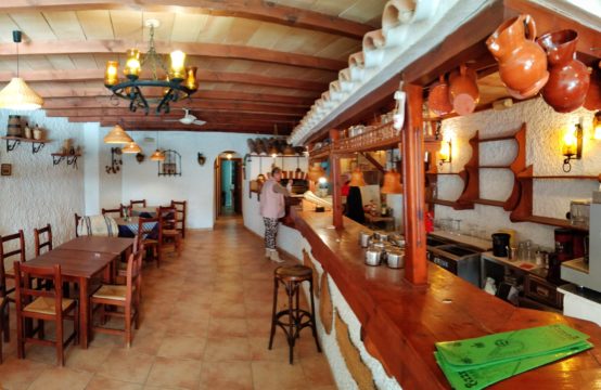 Top Restaurant in Mallorquenischen Still komplett ausgestattet in Santa Ponsa | Ref.: 13229