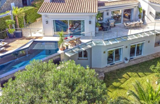 Tolle Villa mit 3 Schlafzimmern, Fitnessraum und Büro zum Verkauf in Nova Santa Ponsa | Ref.: 13340