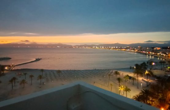 Komplett renoviertes Penthouse mit 3 Schlafzimmern und Panoramablick auf das Meer zum Verkauf in Arenal. | Ref.: 13403