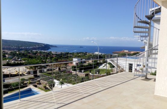 GROSSZÜGIGE VILLA IN SANTA PONSA | Ref.: R12566