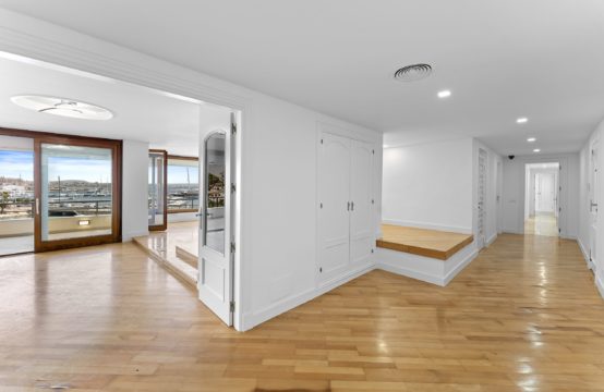 Moderne und hochwertige Penthousewohnung ist in bester Lage direkt dem Hafen von Palma  | Ref.: 13405