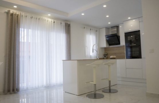 Komplett renoviertes Penthouse mit 3 Schlafzimmern und Panoramablick auf das Meer zum Verkauf in Arenal. | Ref.: 13403