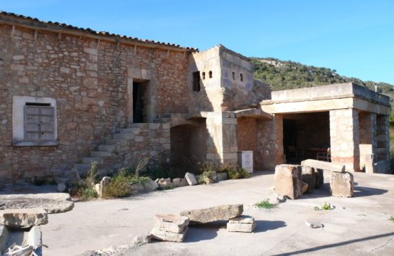 Landhaus mit großem Grundstück  | Ref.: 13475