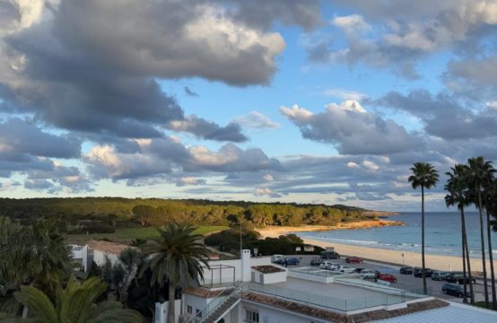 Renovierte 2-SZimmer-Wohnung mit Meerblick in erster Strandlage in Sa Coma | Ref.: 13793